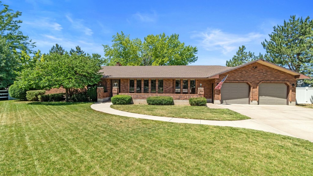 Home For Sale 152 S 3200 W, Layton, UT 84041